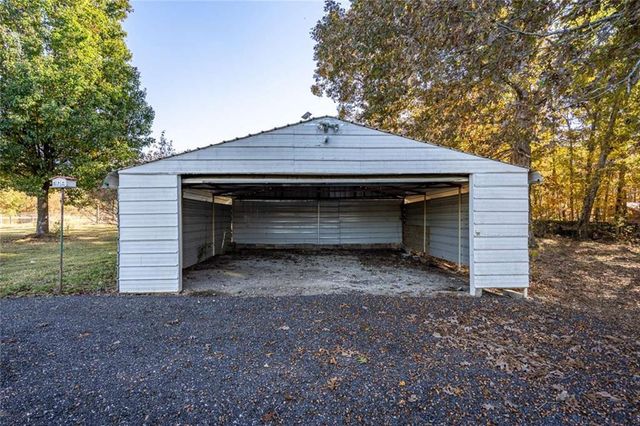 1694 Hannah Road, Villa Rica, GA 30180