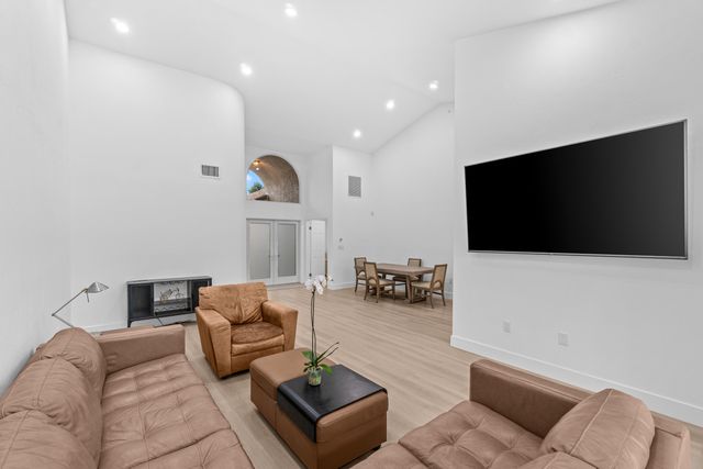 5097 Windsor Parke Drive, Boca Raton, FL 33496