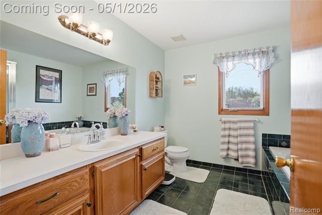 14428 Glen Eagle Court, Shelby Twp, MI 48315