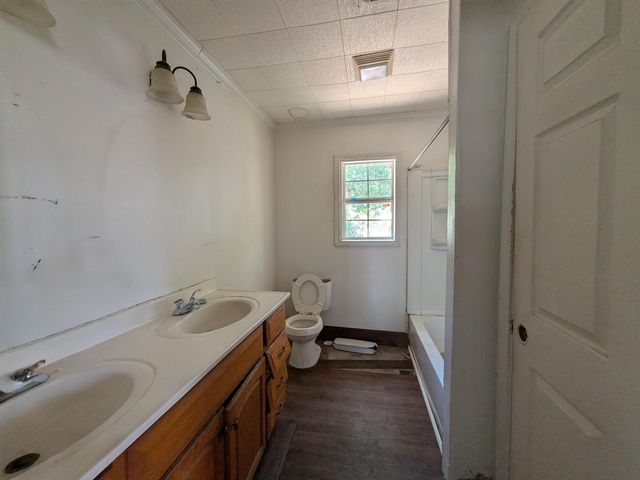 7351 Main St, Houma, LA 70360