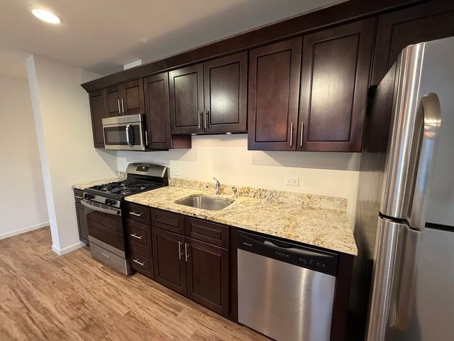 118 N Prospect Street, Roselle, IL 60172
