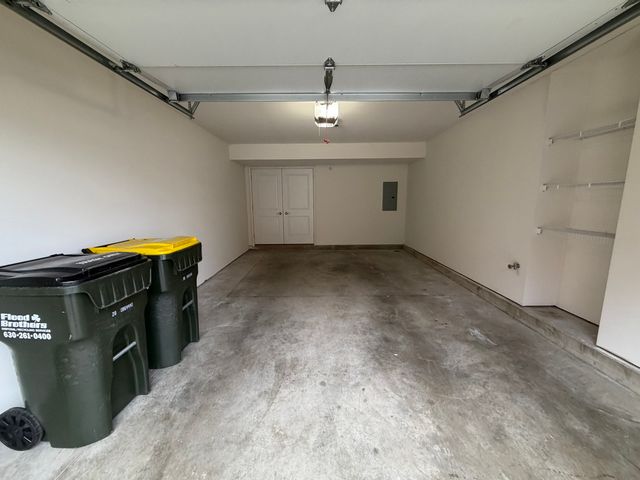 118 N Prospect Street, Roselle, IL 60172