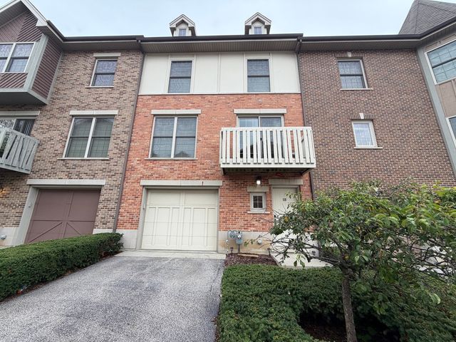 118 N Prospect Street, Roselle, IL 60172
