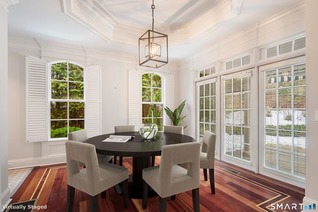 28 East Maple Street 28, New Canaan, CT 06840