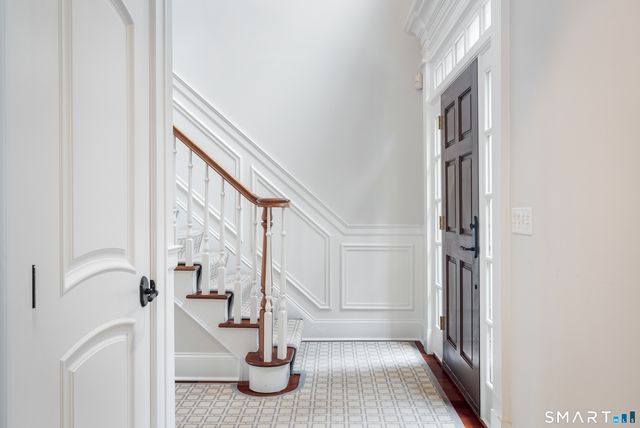 28 East Maple Street 28, New Canaan, CT 06840