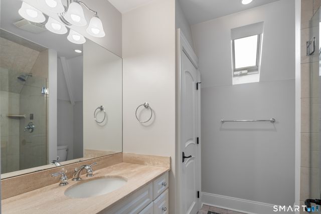 28 East Maple Street 28, New Canaan, CT 06840