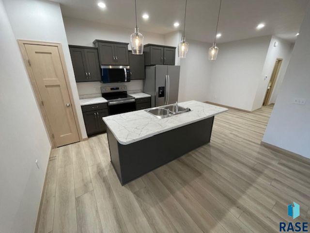 3606 S Heather Ave Avenue, Sioux Falls, SD 57106