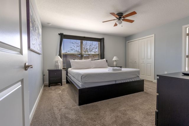 650 Pebble Beach Drive, Davenport, FL 33896