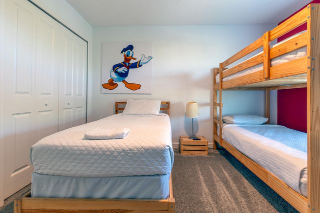 650 Pebble Beach Drive, Davenport, FL 33896