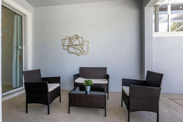 650 Pebble Beach Drive, Davenport, FL 33896