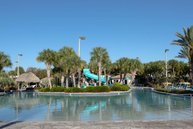 650 Pebble Beach Drive, Davenport, FL 33896