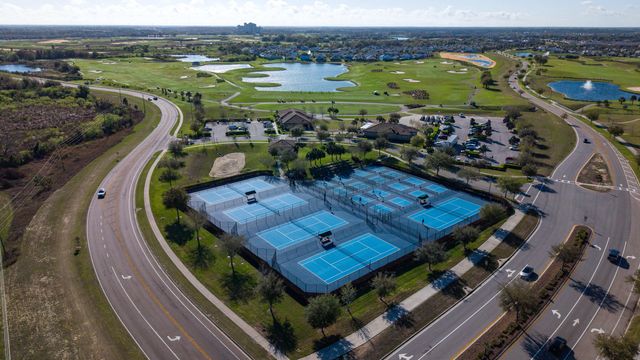 650 Pebble Beach Drive, Davenport, FL 33896