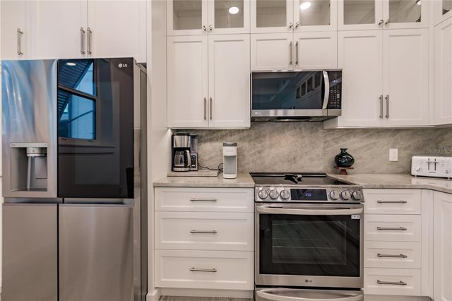 6042 W PEPPERTREE WAY 224B, Sarasota, FL 34242