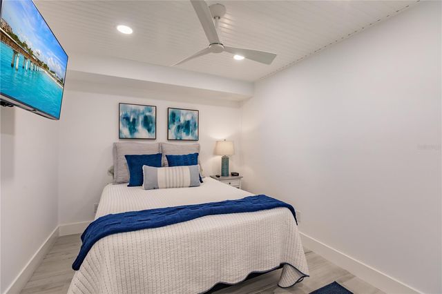 6042 W PEPPERTREE WAY 224B, Sarasota, FL 34242