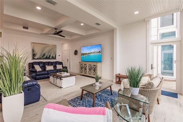 6042 W PEPPERTREE WAY 224B, Sarasota, FL 34242