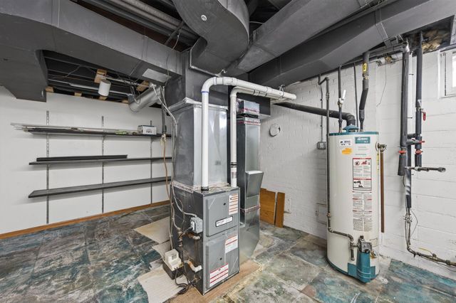 930 Hawthorne Avenue E, Saint Paul, MN 55106