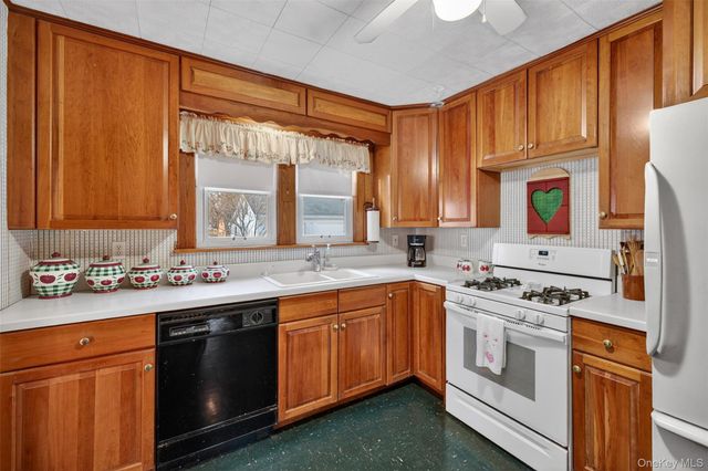 21 Innis Avenue, Newburgh, NY 12550