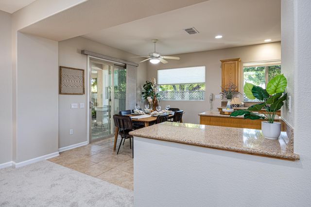 300 Lariat Loop, Lincoln, CA 95648