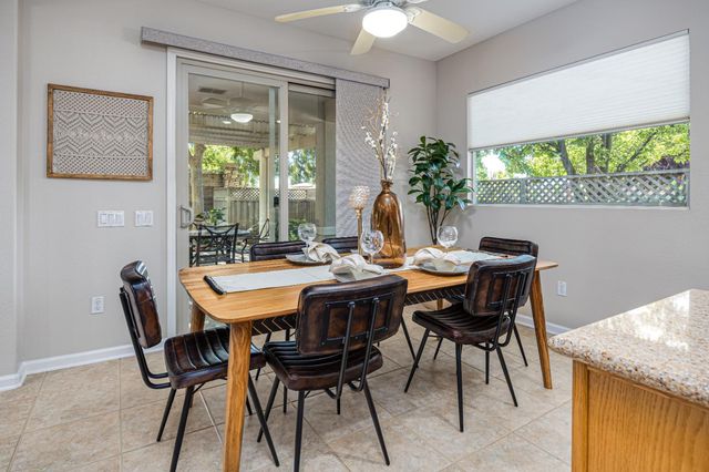 300 Lariat Loop, Lincoln, CA 95648