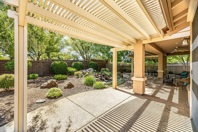 300 Lariat Loop, Lincoln, CA 95648