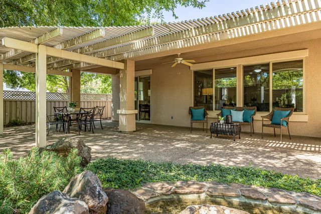 300 Lariat Loop, Lincoln, CA 95648