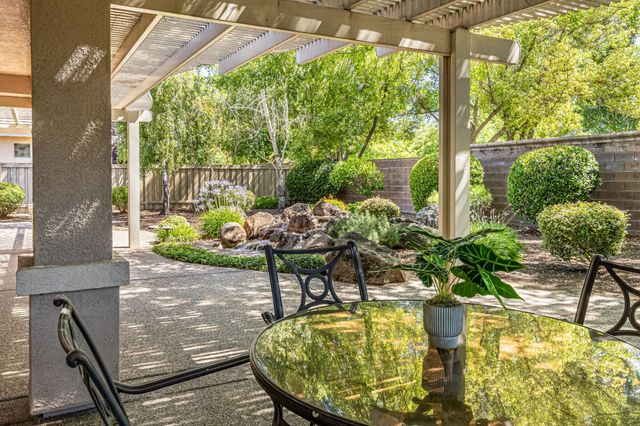 300 Lariat Loop, Lincoln, CA 95648
