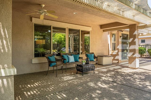 300 Lariat Loop, Lincoln, CA 95648
