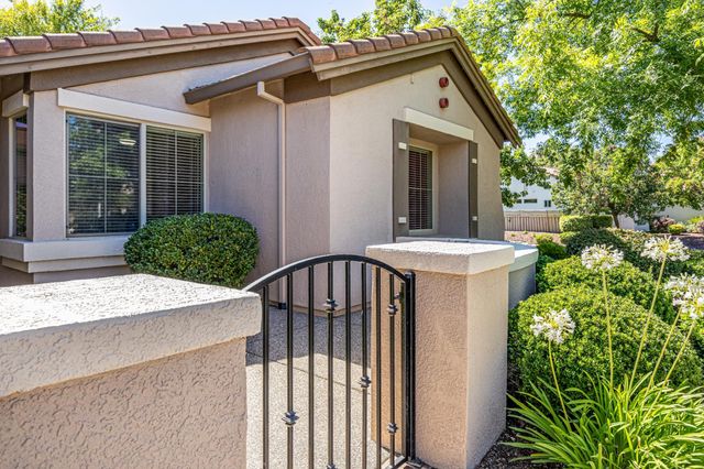 300 Lariat Loop, Lincoln, CA 95648