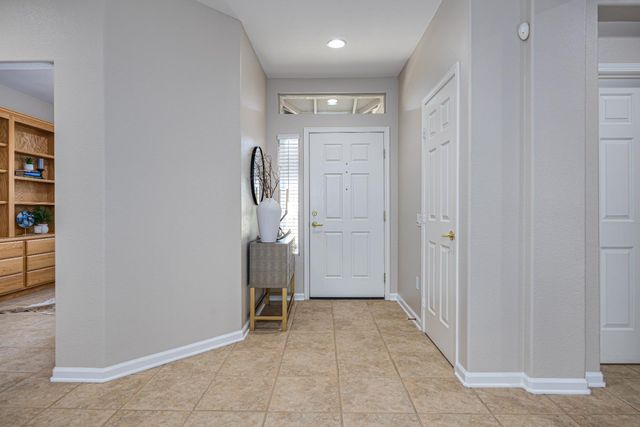300 Lariat Loop, Lincoln, CA 95648