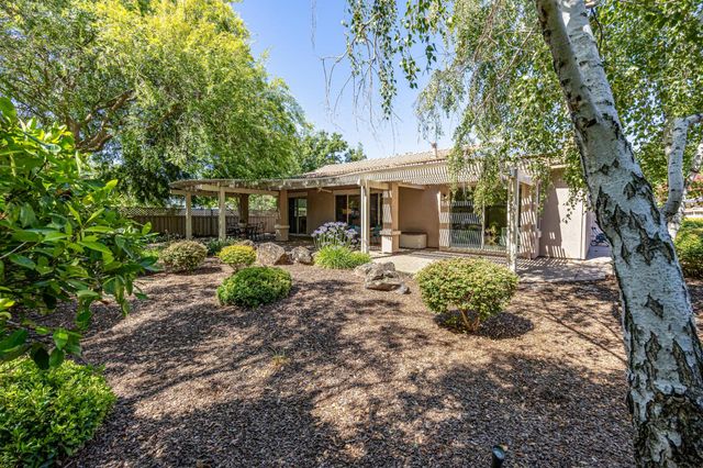 300 Lariat Loop, Lincoln, CA 95648