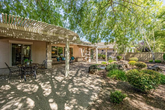 300 Lariat Loop, Lincoln, CA 95648