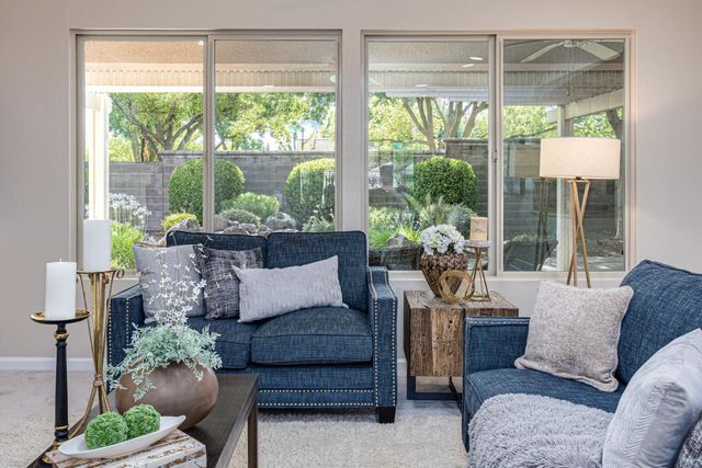 300 Lariat Loop, Lincoln, CA 95648