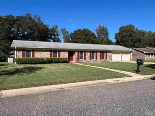 5142 Stevendale Rd, Pensacola, FL 32526