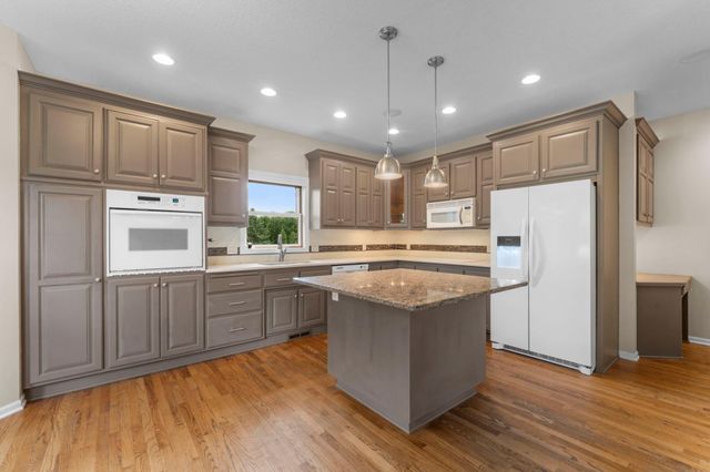 18712 Fontana Street, Columbus, MN 55092