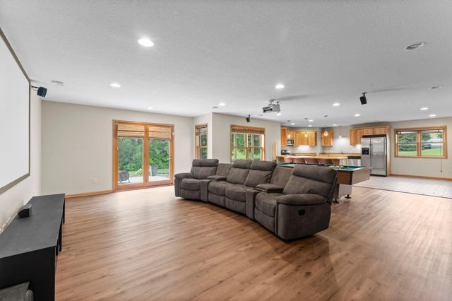 18712 Fontana Street, Columbus, MN 55092