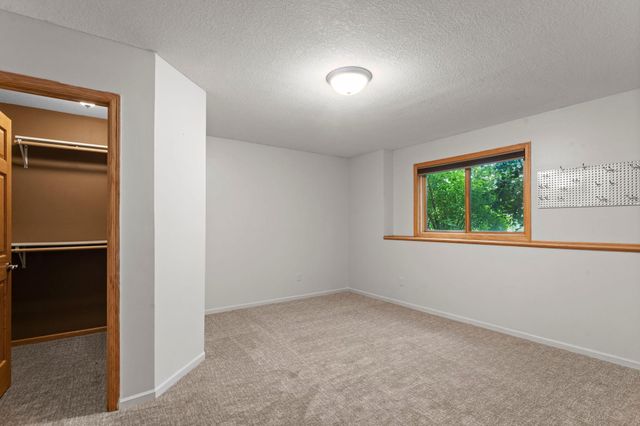 18712 Fontana Street, Columbus, MN 55092