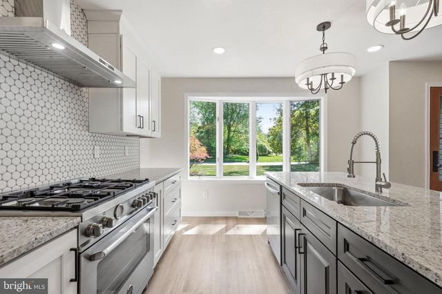 343 TAVISTOCK DR, Medford, NJ 08055