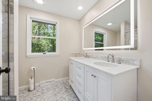 343 TAVISTOCK DR, Medford, NJ 08055
