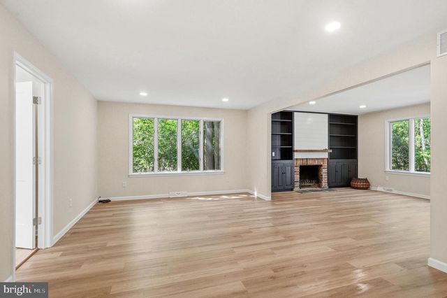 343 TAVISTOCK DR, Medford, NJ 08055
