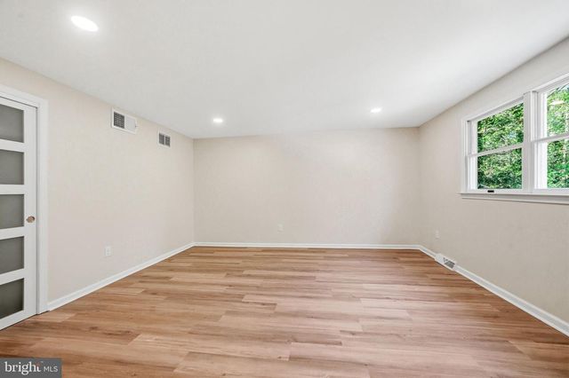 343 TAVISTOCK DR, Medford, NJ 08055