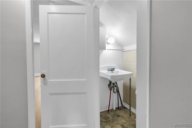 44 Center Street, Pomfret, NY 14063