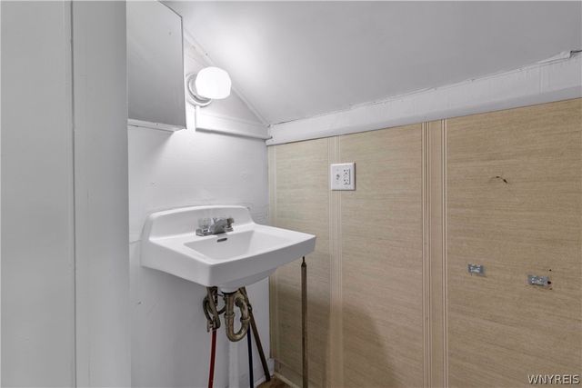 44 Center Street, Pomfret, NY 14063