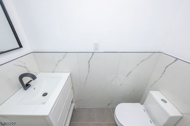 18 Meeker St, West Orange Twp., NJ 07052