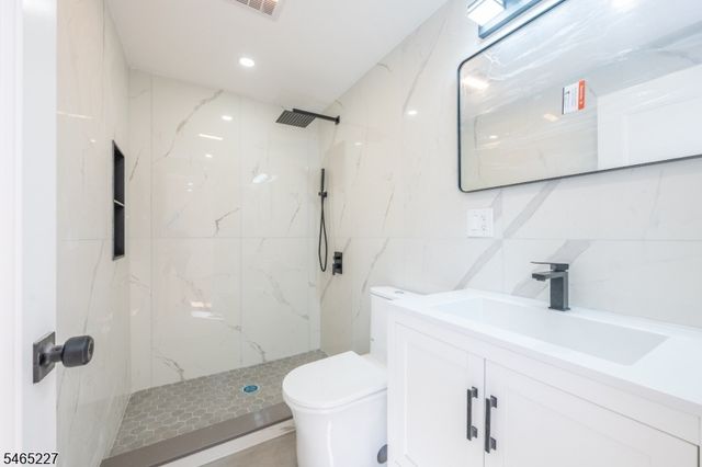 18 Meeker St, West Orange Twp., NJ 07052