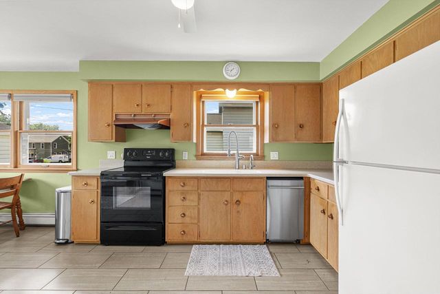 123 W 8TH STREET, Kaukauna, WI 54130