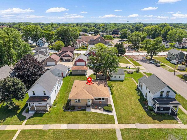 123 W 8TH STREET, Kaukauna, WI 54130