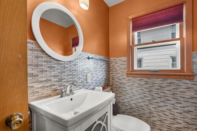 123 W 8TH STREET, Kaukauna, WI 54130
