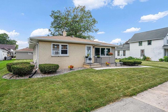 123 W 8TH STREET, Kaukauna, WI 54130