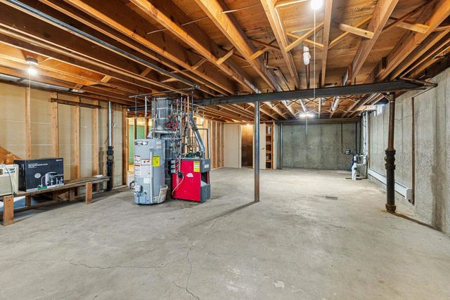 123 W 8TH STREET, Kaukauna, WI 54130
