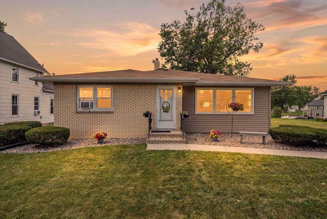 123 W 8TH STREET, Kaukauna, WI 54130